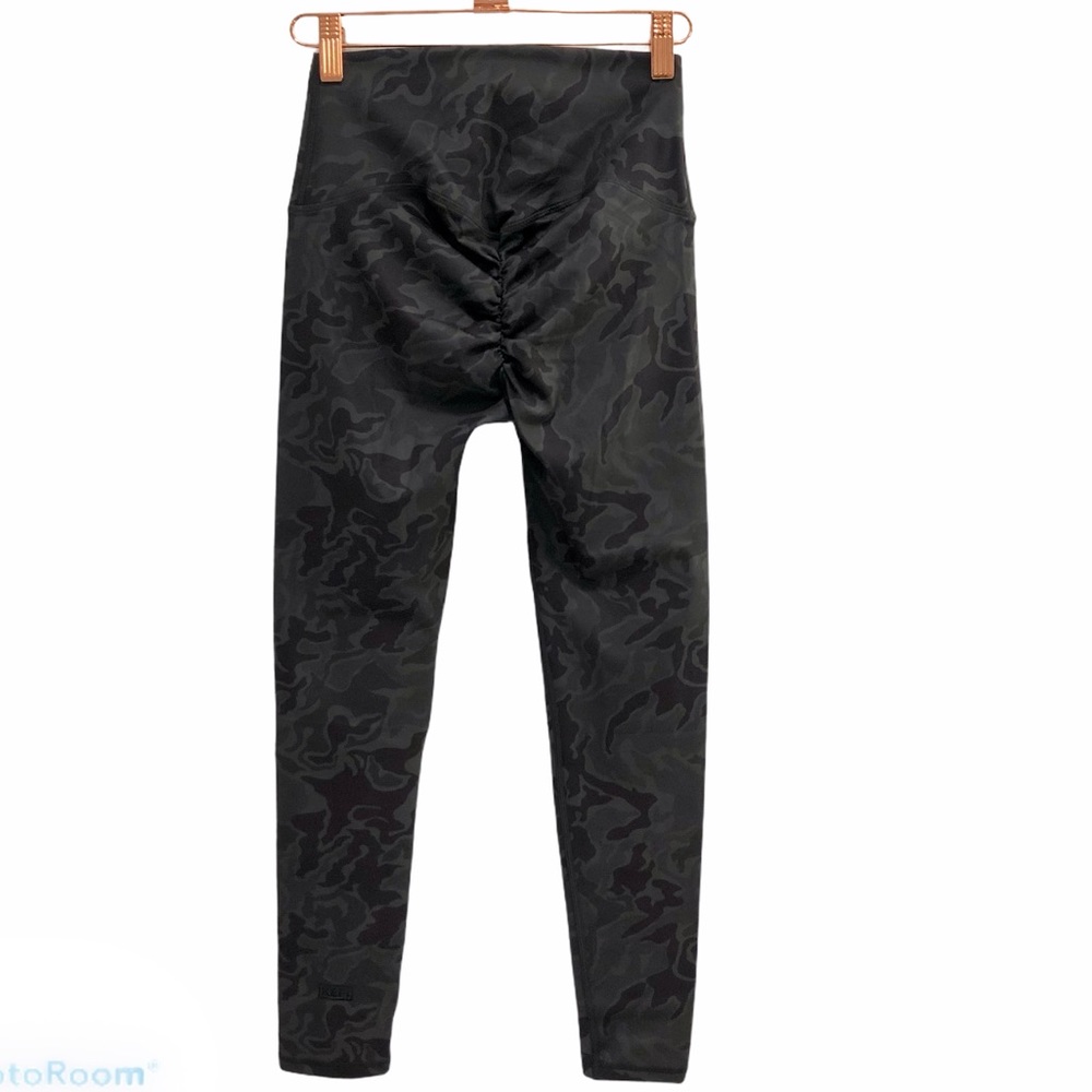 NWT KEFI Camo High waisted Workout Leggings!